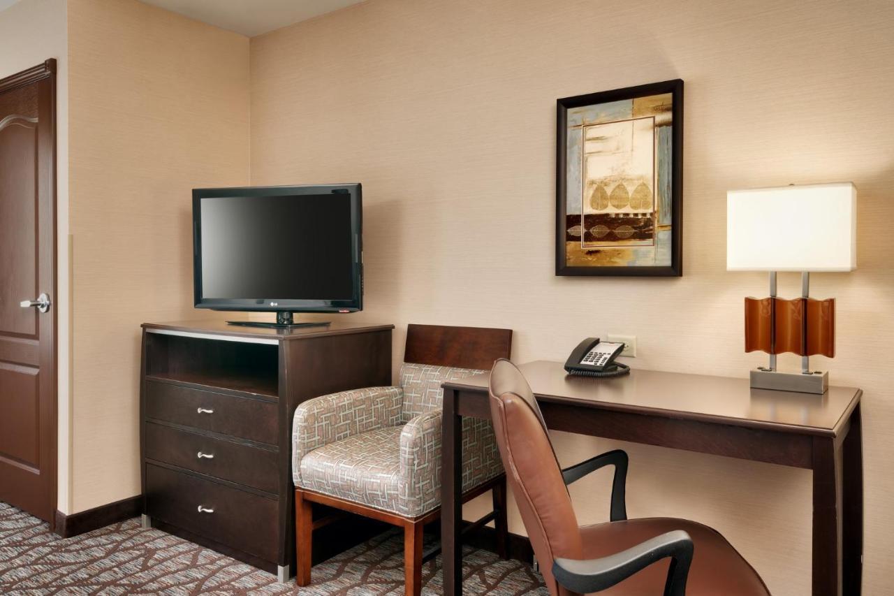 Express & By Ihg 2* Butte