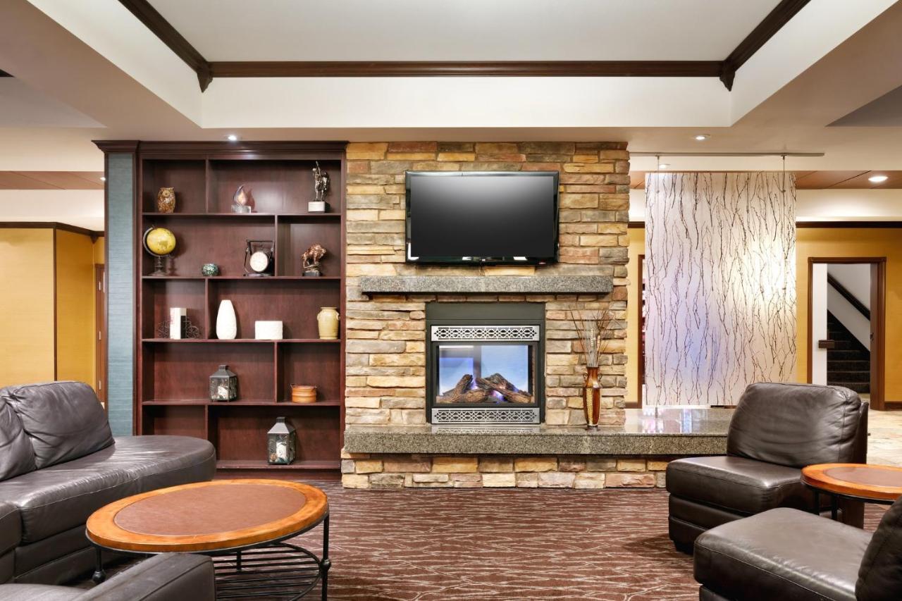 Express & By Ihg 2* Butte