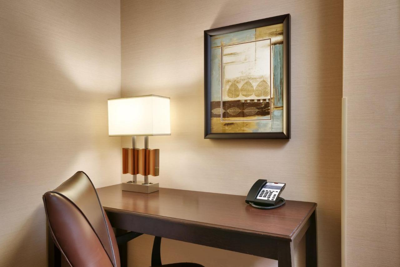 Express & By Ihg Hotel Butte