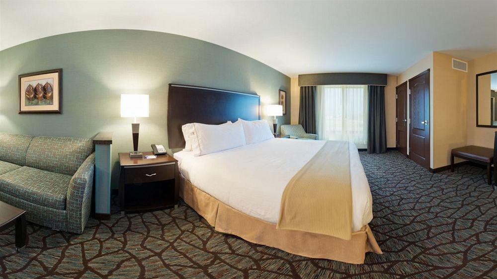 Express & By Ihg Butte