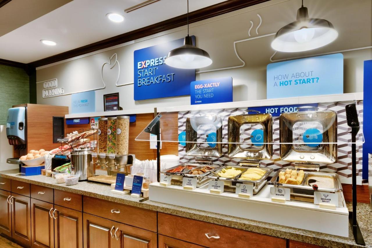 Express & By Ihg