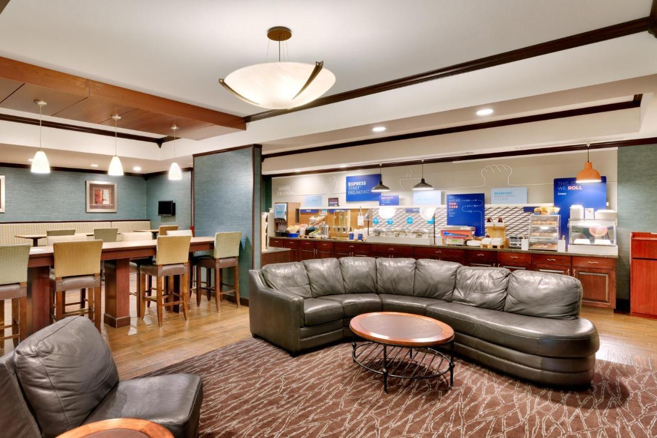 Hotel Express & By Ihg 2*