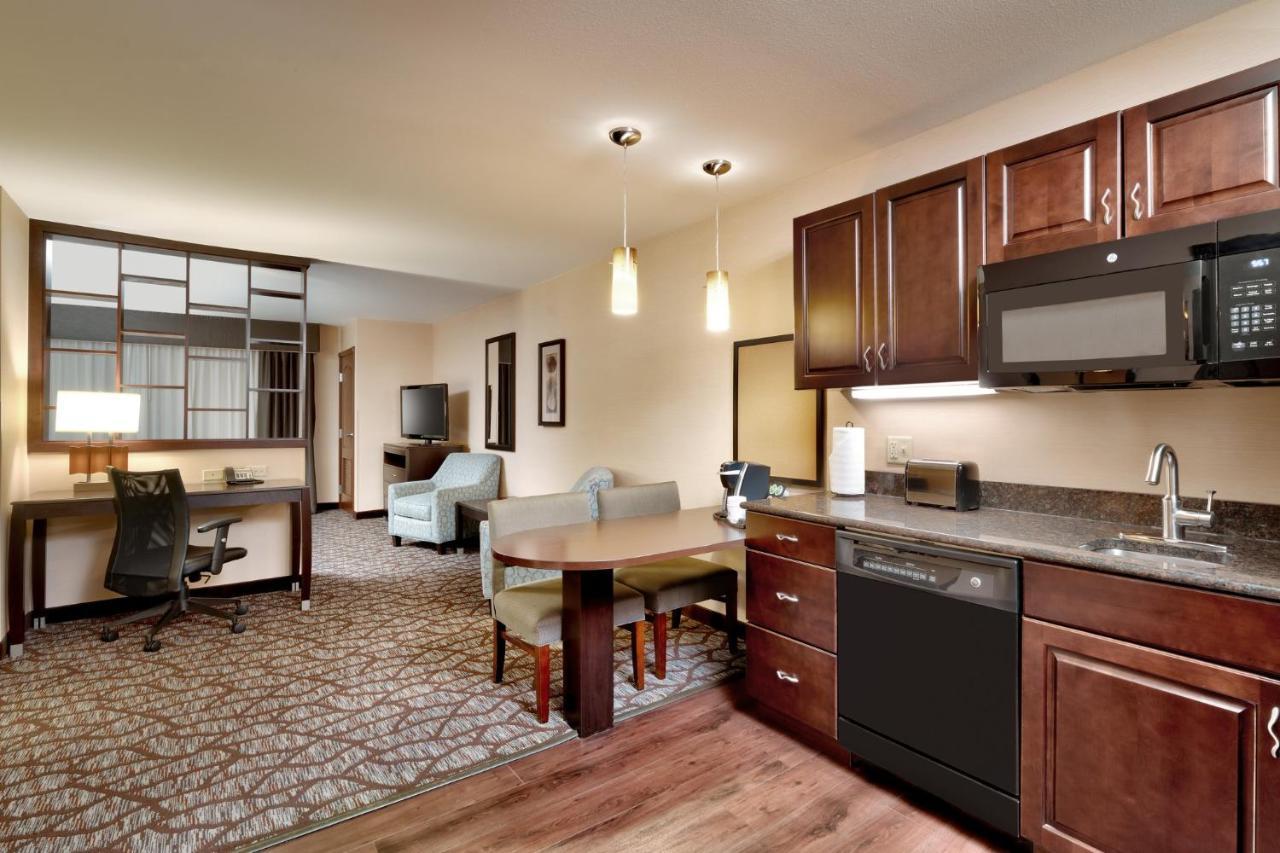 Hotel Express & By Ihg Butte
