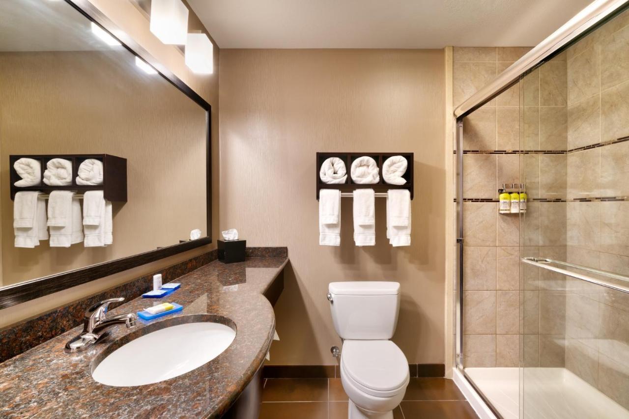 Hotel Express & By Ihg