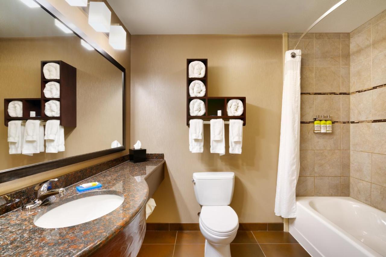 Express & By Ihg 2* Butte